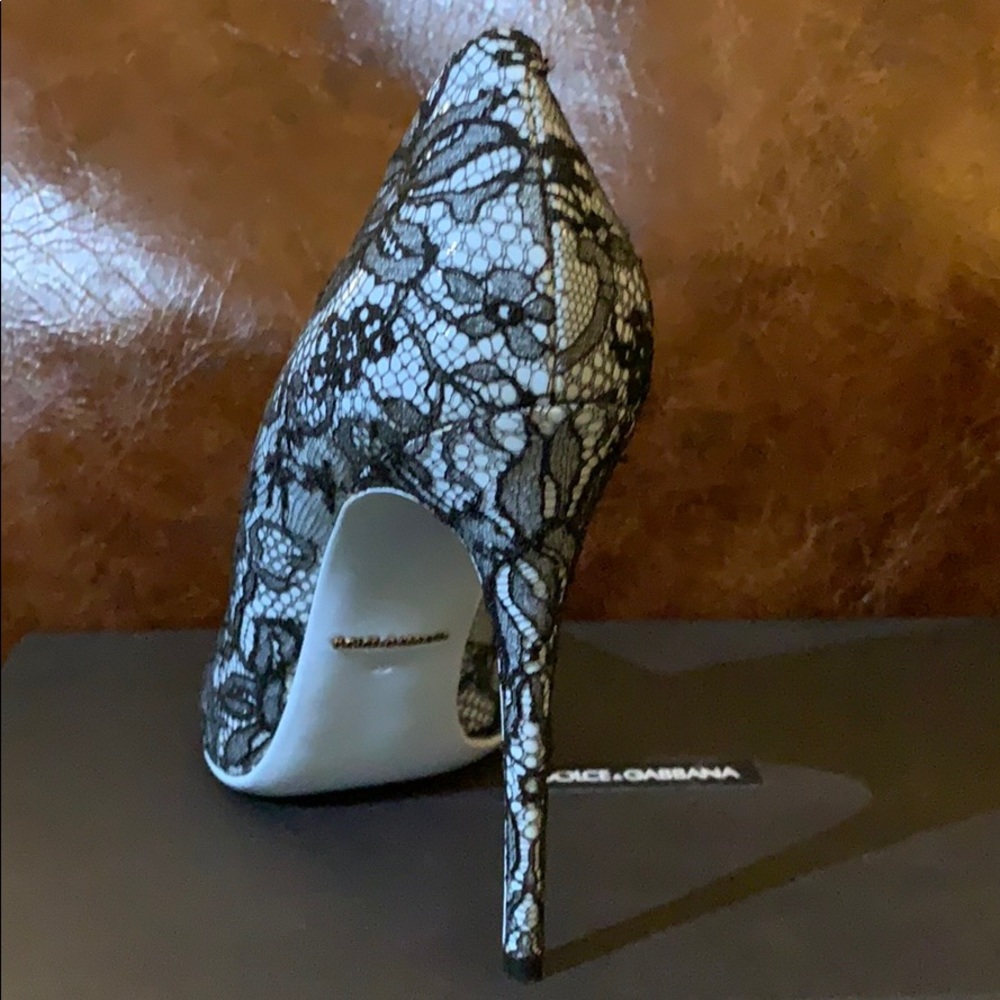 Brand new/never worn D&G light blue with lace pump - Picture 4 of 9